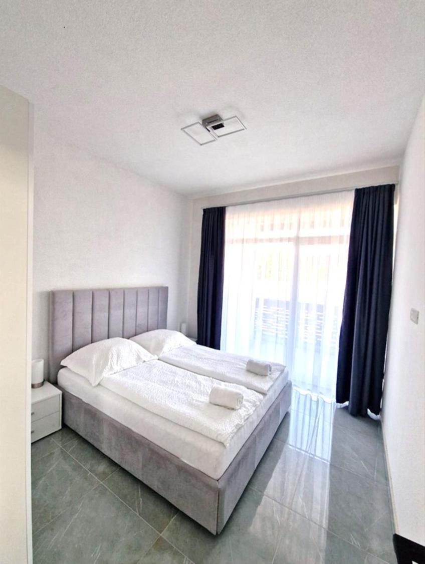 Bb Residence Arad Exterior foto